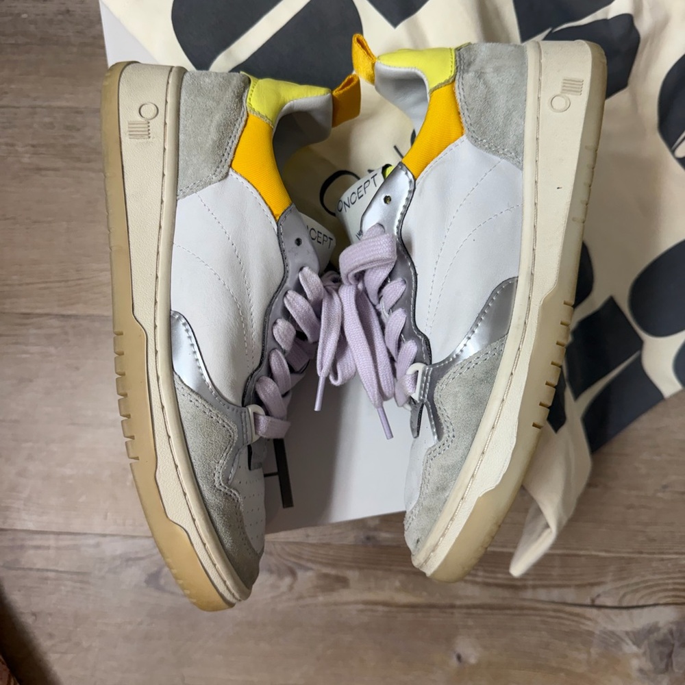 Oncept Sneakers